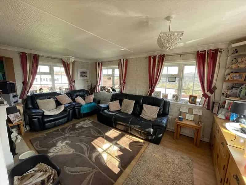 2 Bedroom Park Home for Sale - Reduced Rates