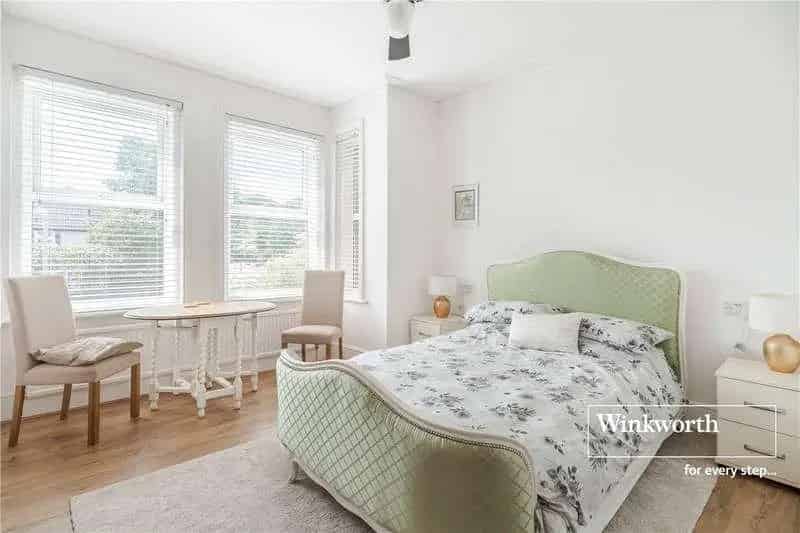 4 Bed House for Sale with Annexe and Detached Garage