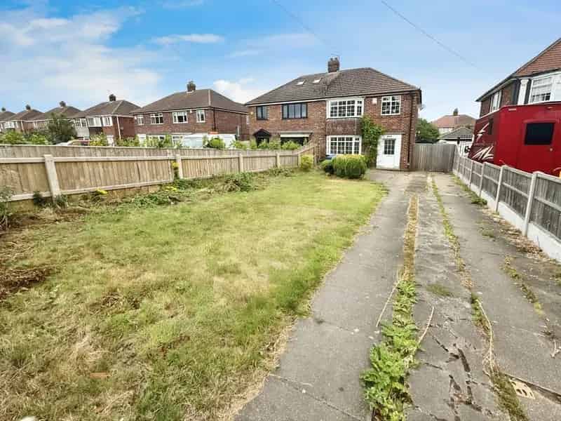 3 bedroom Semi Detached House for sale, Grimsby, Lincolnshire, DN34