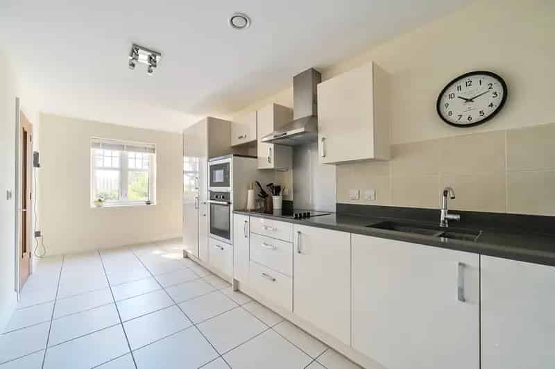 2 Bedroom Flat for Sale in Stratford-Upon-Avon