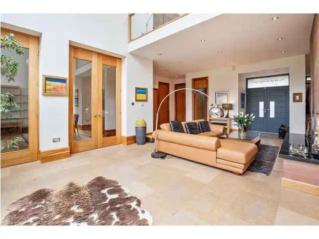 5 Bedroom Detached House for Sale in Bothwell