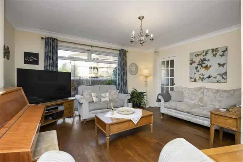 3 Bed Detached House Barnton Edinburgh