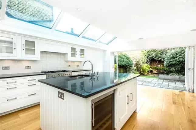 Family House for Sale in Barnes Village London