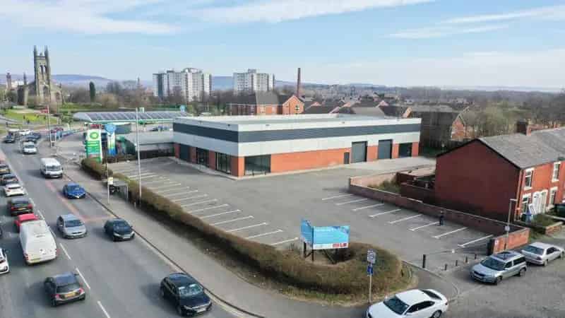 Commercial property For Rent , Tameside, England