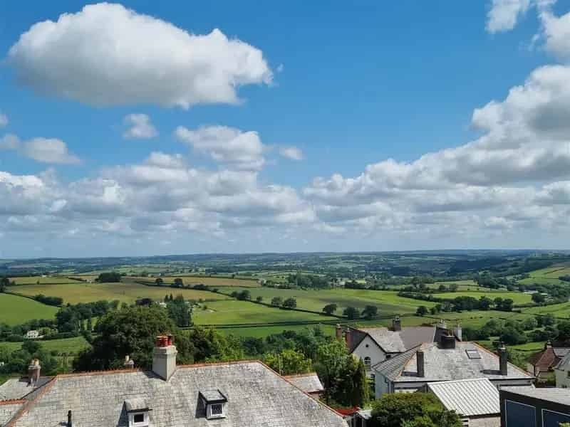 2 Bedroom Cottage for Sale