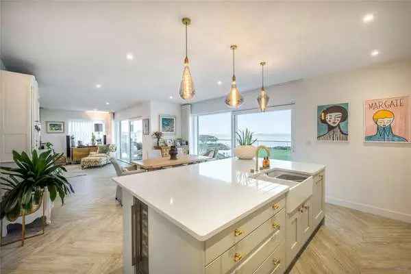 Marine Drive, Broadstairs, Kent, CT10 3LG | Property for sale | Savills