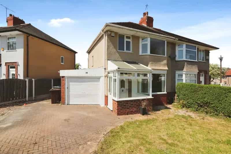 3 Bedroom Semi Detached House to Rent Sheffield S5
