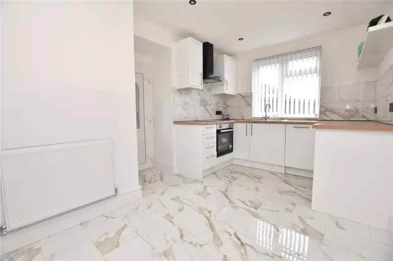 Refurbished Semi-Detached House with Attic Room and Garden