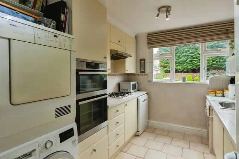 3 Bed Semi-Detached House Near Bath City Centre