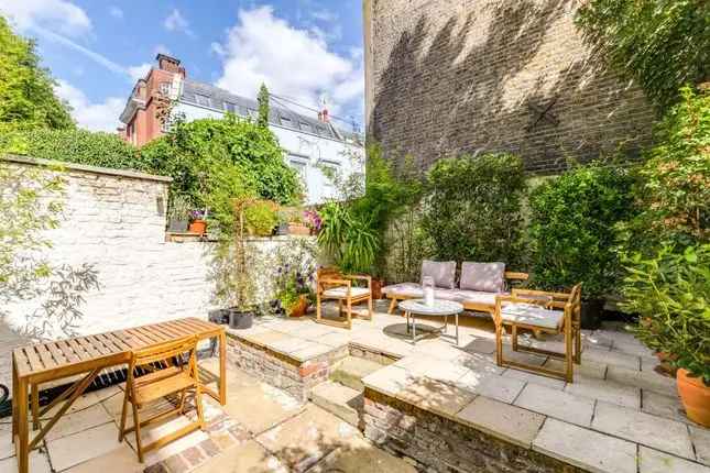 Four Bedroom Georgian House in Camden, London