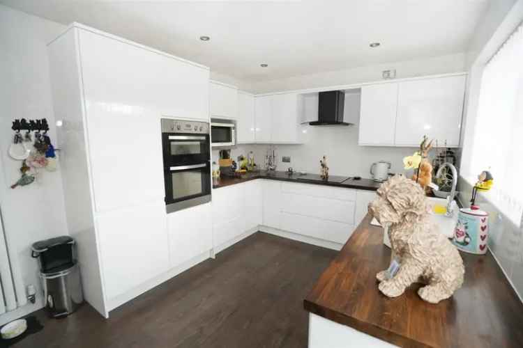 3 Bedroom Detached Bungalow for Sale in Horwich
