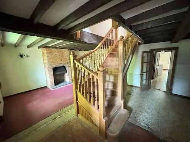 6 Bed Detached House For Sale