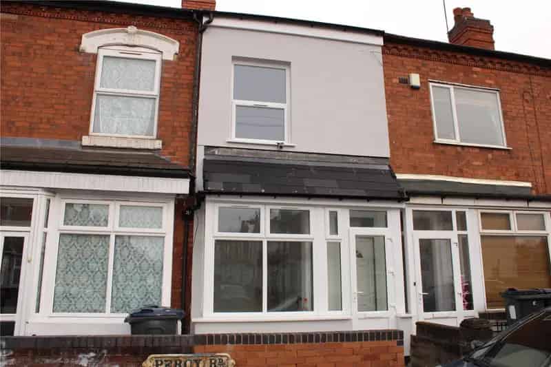 3 Bedroom Terraced House For Sale Newly Decorated