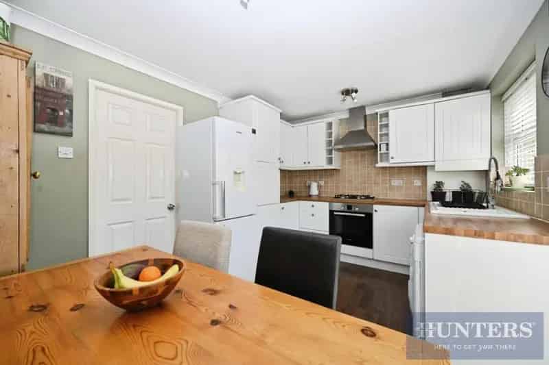 3 Bed House for Sale Near Canal and Marina