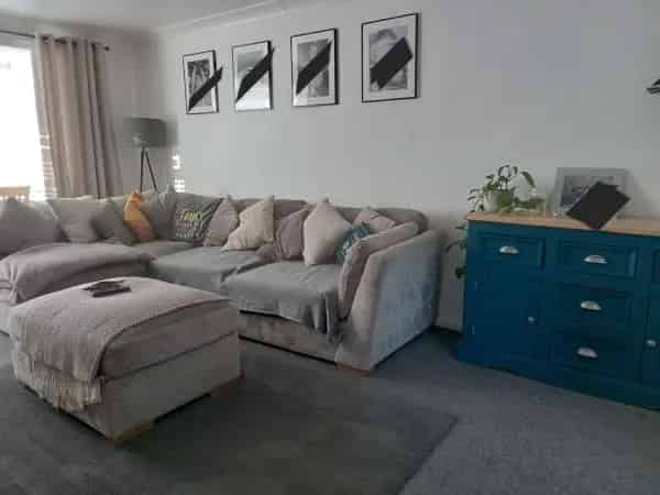 2 Bed Flat Near Schools and Parks