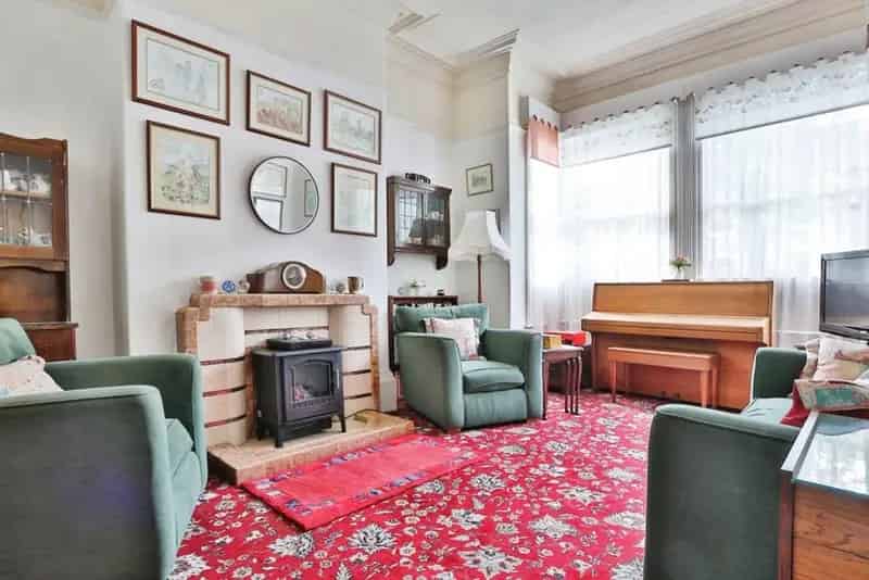 5 Bedroom Terraced House for Sale