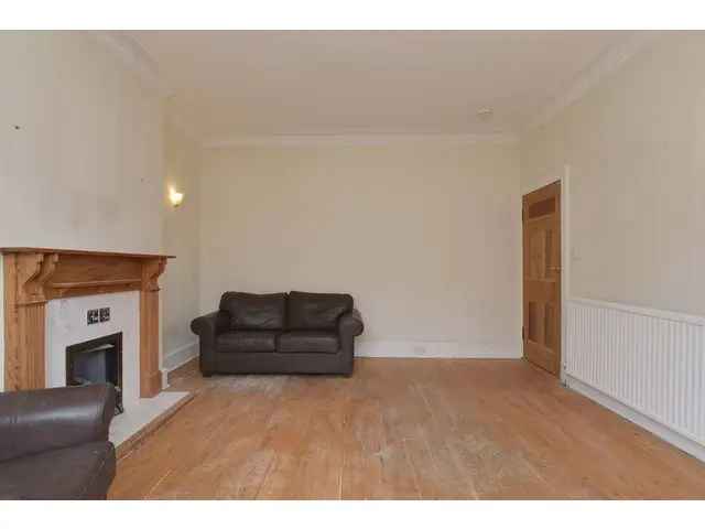 2 bedroom detached house for sale