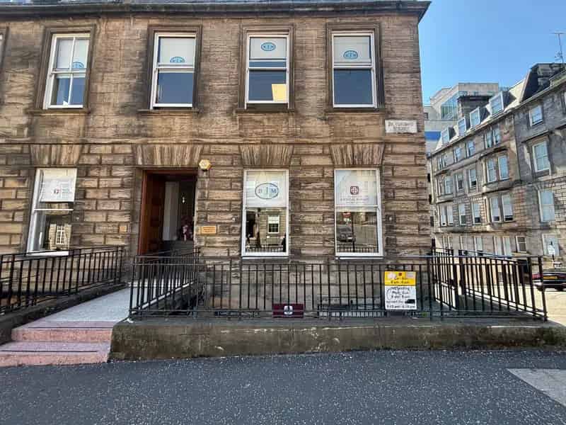 Glasgow City Centre Ground Floor Commercial Space For Lease
