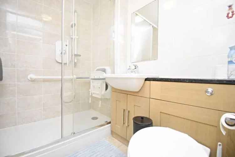 1 Bedroom Retirement Flat for Sale - No Onward Chain