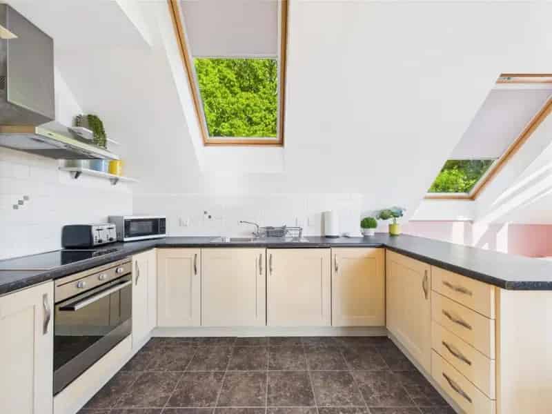 1 Bedroom Penthouse Flat for Sale