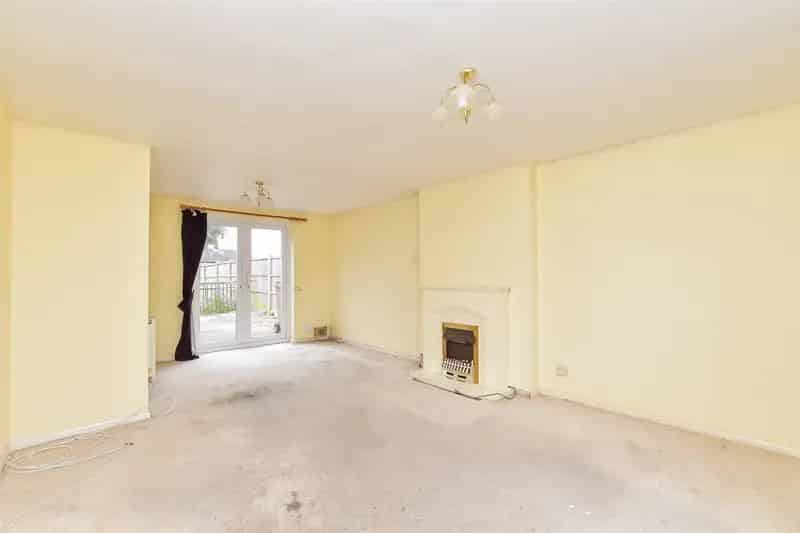3 Bedroom Terraced House For Sale - Ideal First Time Buy or Investment