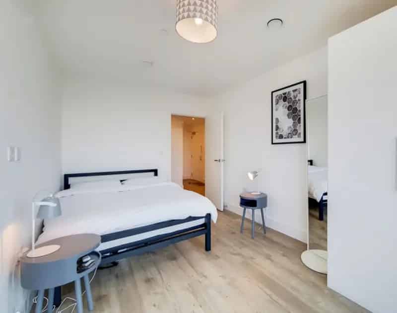 2 Bedroom Apartment For Sale in Staines
