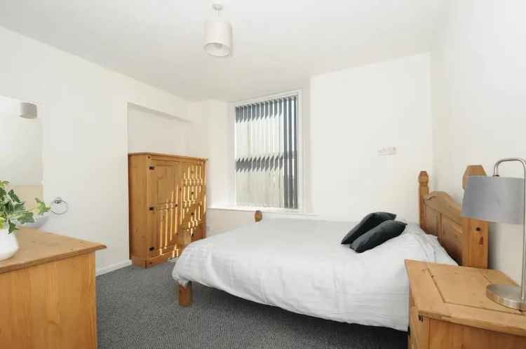 6 bedroom flat share to rent