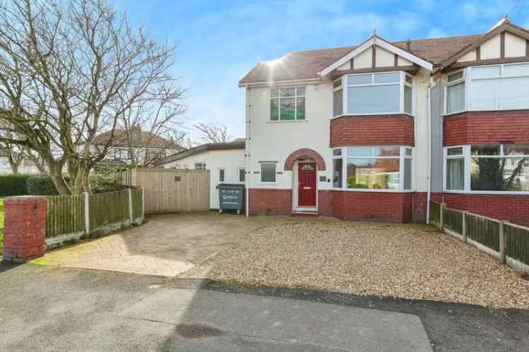 4 Bedroom Semi Detached House with 2 Bedroom Annex - AirBnB Potential