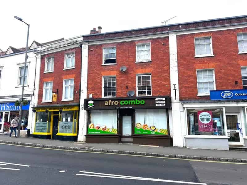 Buckingham Town Centre Investment Cafe with Flats - 7.45% Yield