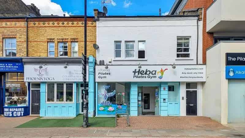 Commercial property For Rent , 228, Upper Richmond Road, London, England