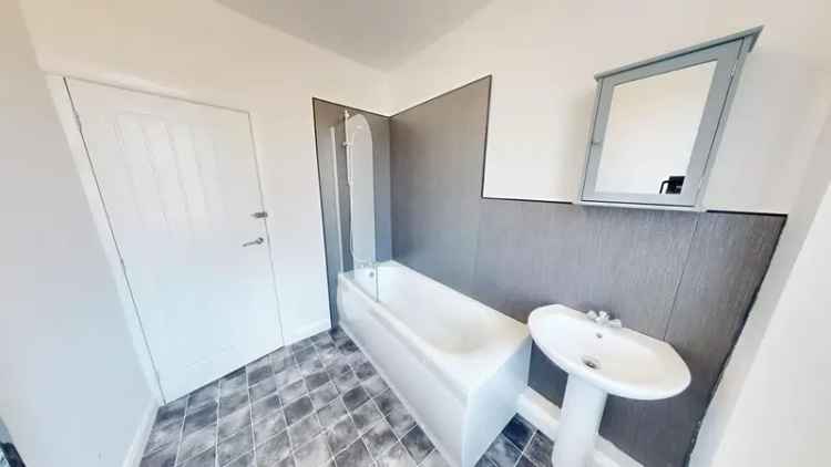 2 Bedroom End of Terrace House to Rent