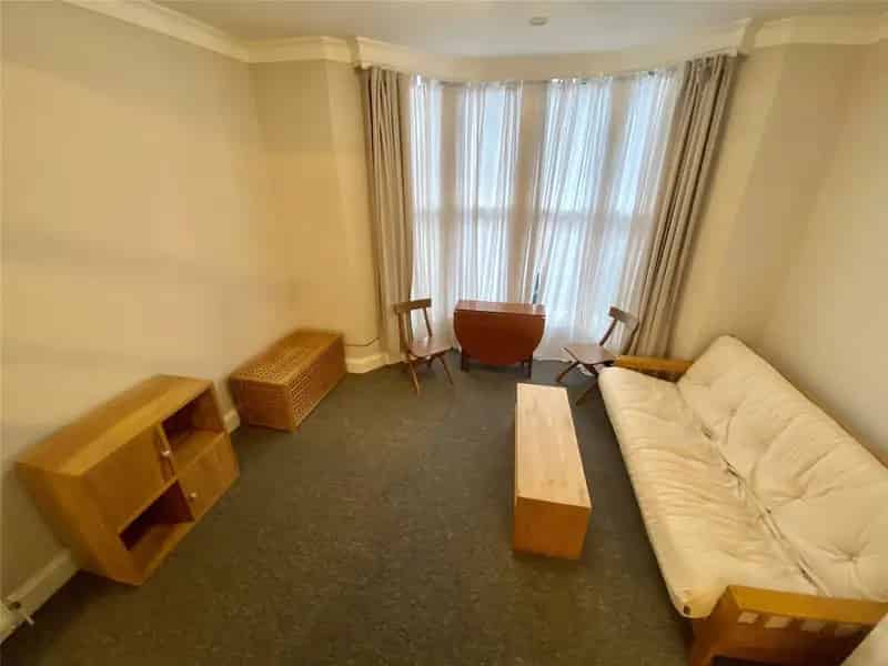 Studio Apartment near Clifton Triangle For Sale