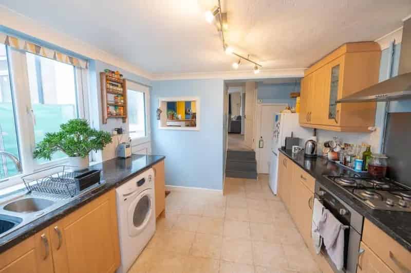 3 Bed Victorian Terrace House Near Staple Hill High Street