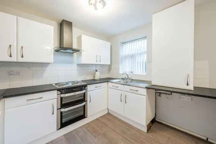 3 Bedroom Detached House For Sale Milking Bank Estate