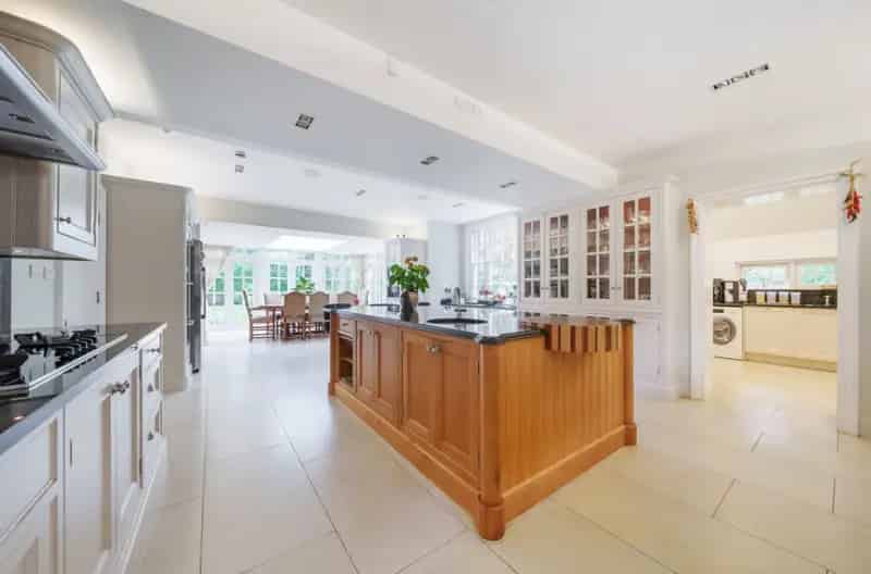 7 Bedroom Detached Victorian House for Sale