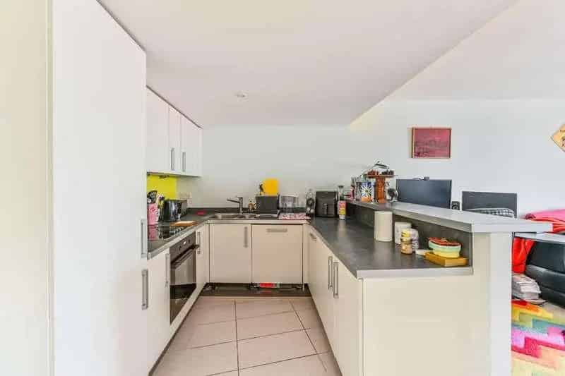 1 Bed Flat for Sale in Riverside Development