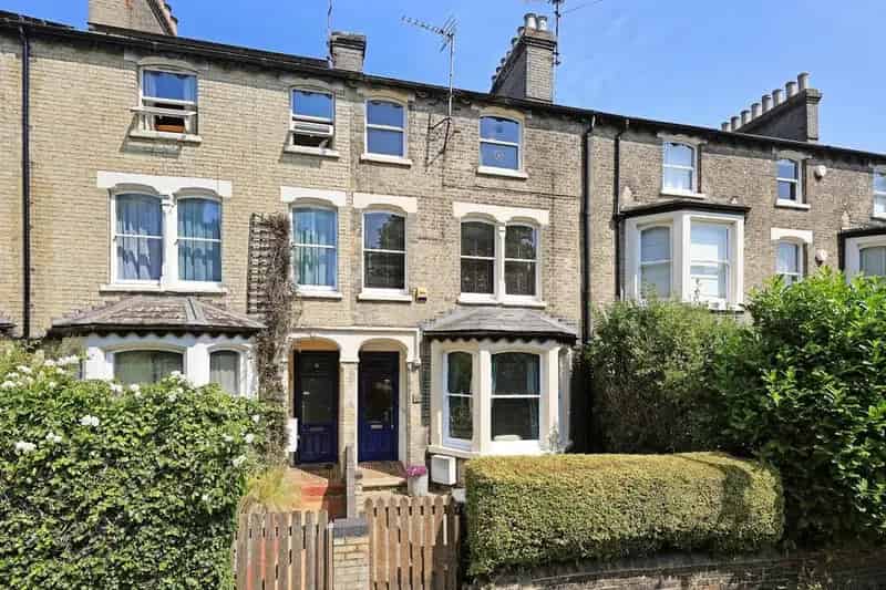4 Bedroom Townhouse for Sale in Cambridge
