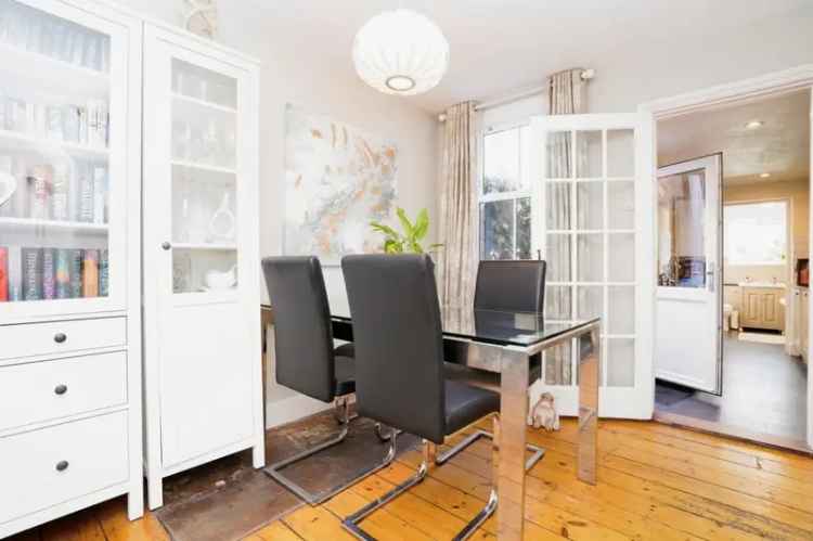 House For Sale in Park Rise, St Albans, England