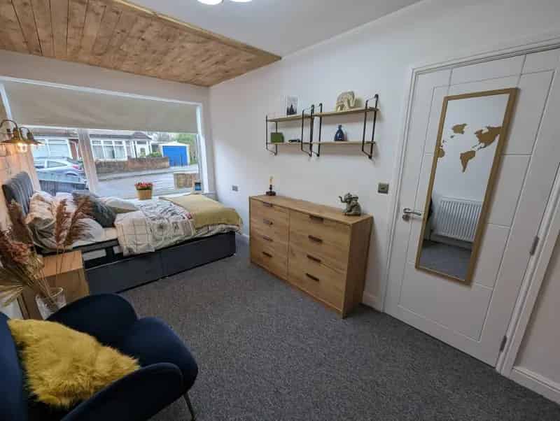 Luxury Studio Flat Ensuite Northeast Bristol