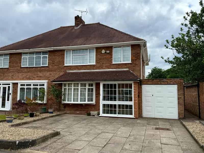 3 Bedroom Semi Detached House For Sale