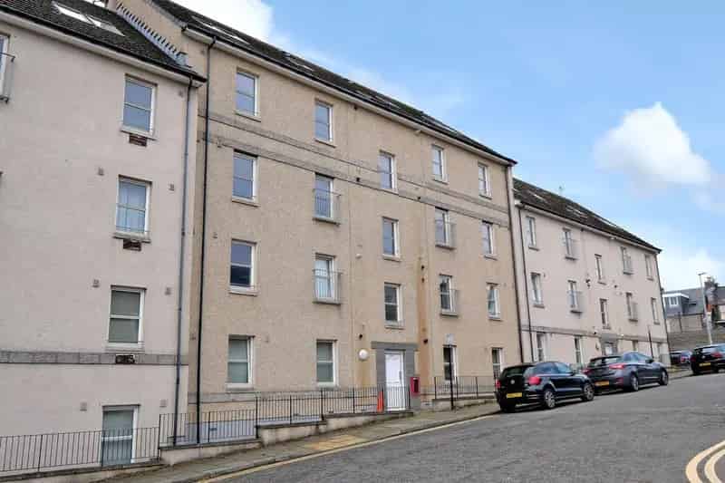 3 Bedroom Penthouse Apartment City Centre Near Union Square