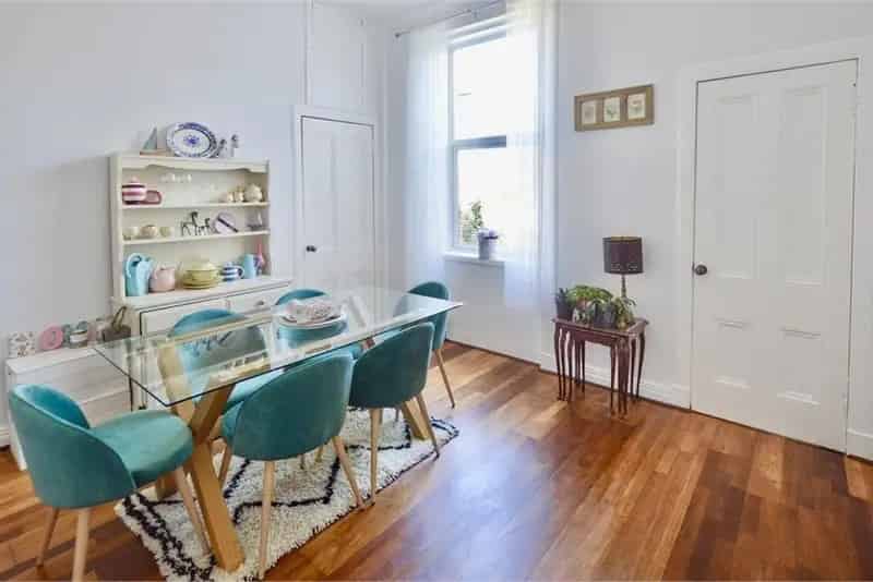 3 Bed End Terrace House with 2 Reception Rooms Near Amenities