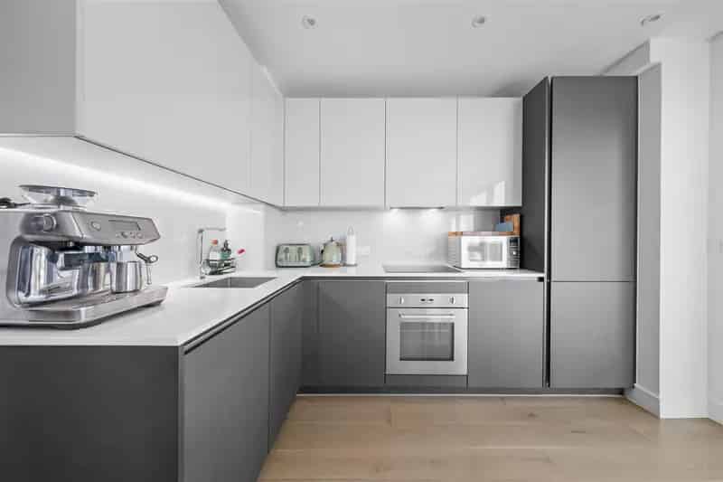 2 Bedroom Apartment House to Rent in Whitechapel