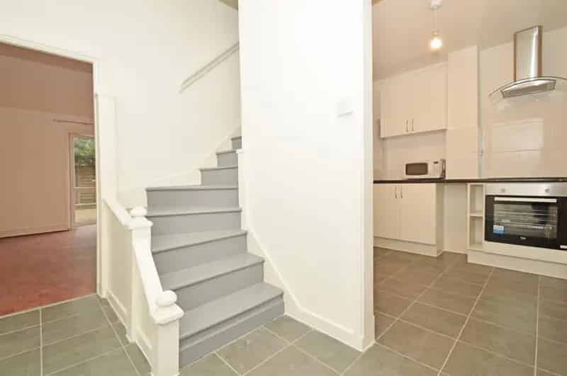 3 Bedroom Maisonette Near Old Street Station