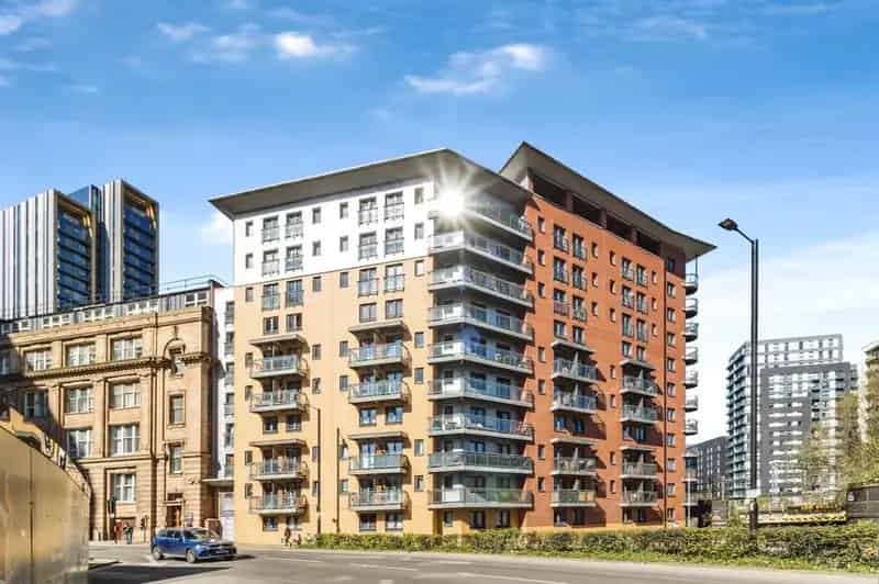 1 Bed Flat to Rent Manchester City Centre Near Victoria Station