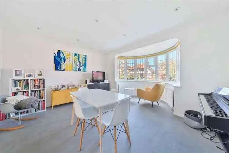 4 Bed House for Sale Near Hinchley Wood School