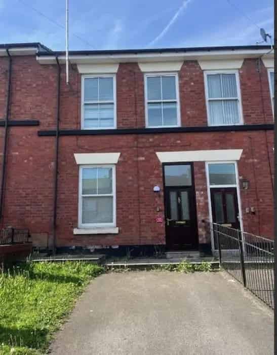 4 Bed Terraced House Walton Village