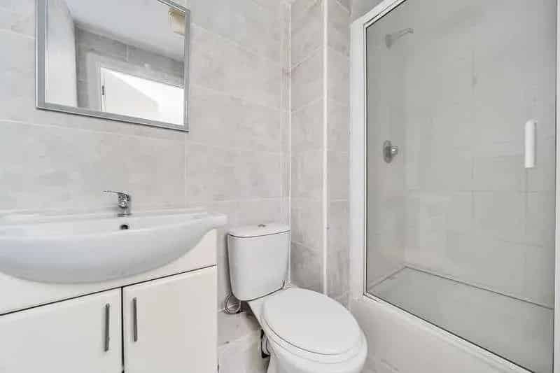 2 Bed 2 Bath Flat for Sale - Modern Apartment with Allocated Parking