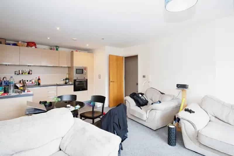 2-Bed Manchester City Centre Apartment - Investor Opportunity