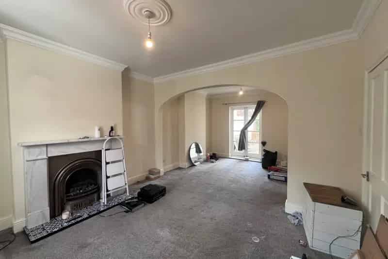 3 Bed House Town Centre Zero Deposit Guarantee